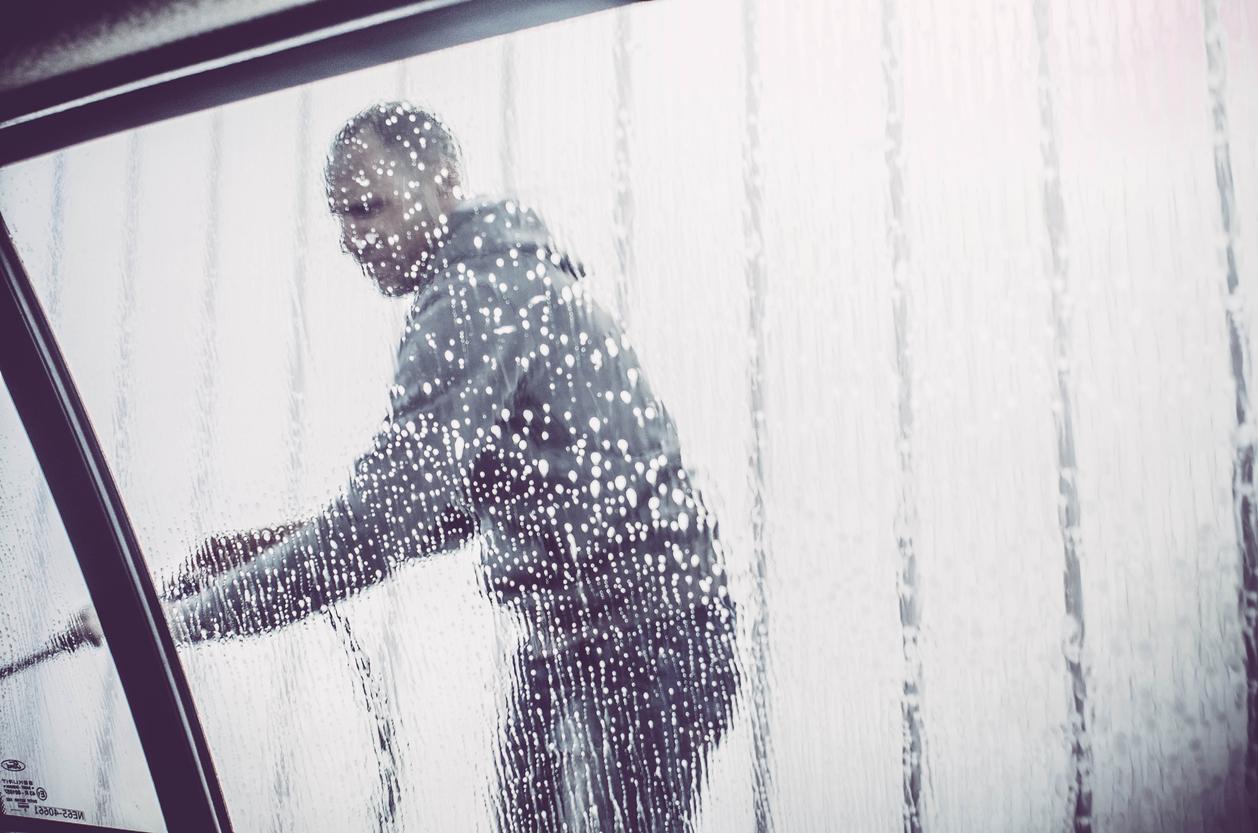 UK car wash app uncovers nearly 1,000 suspected cases of modern slavery