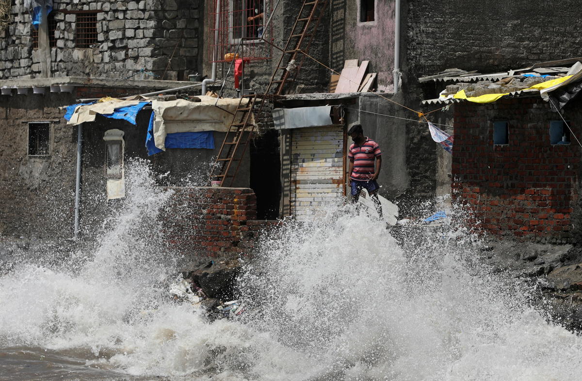 Lightning kills at least 107 in India monsoon GG2