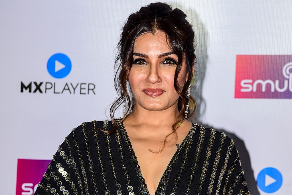 Birthday Special: Top 5 Songs Of Raveena Tandon - GG2