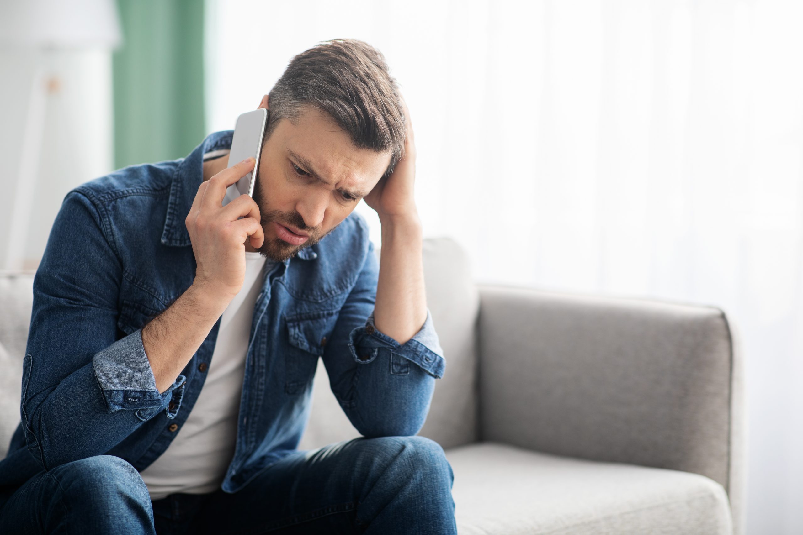 Most Britons use ‘sick voice’ when calling in sick GG2
