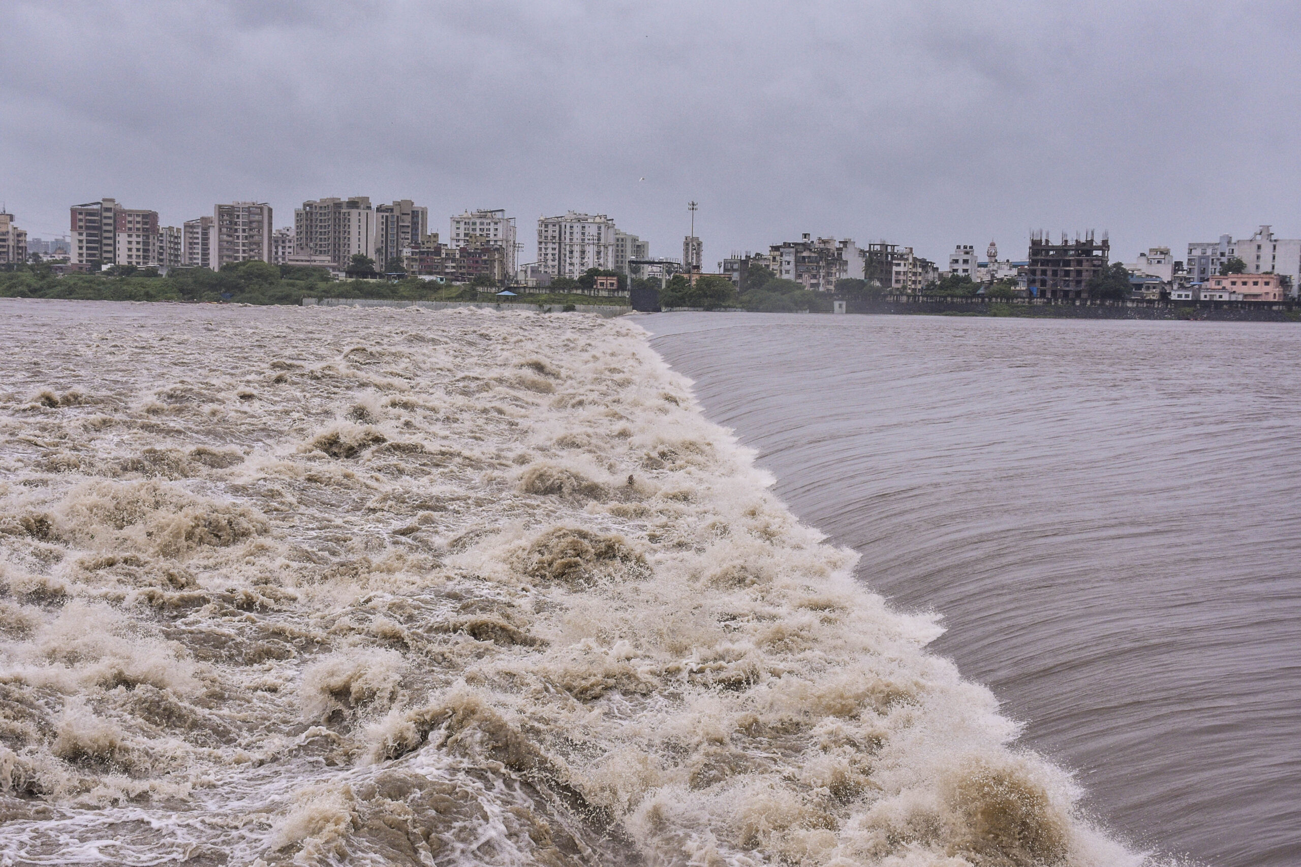 Gujarat Faces Severe Flooding As Heavy Rains Continue - GG2