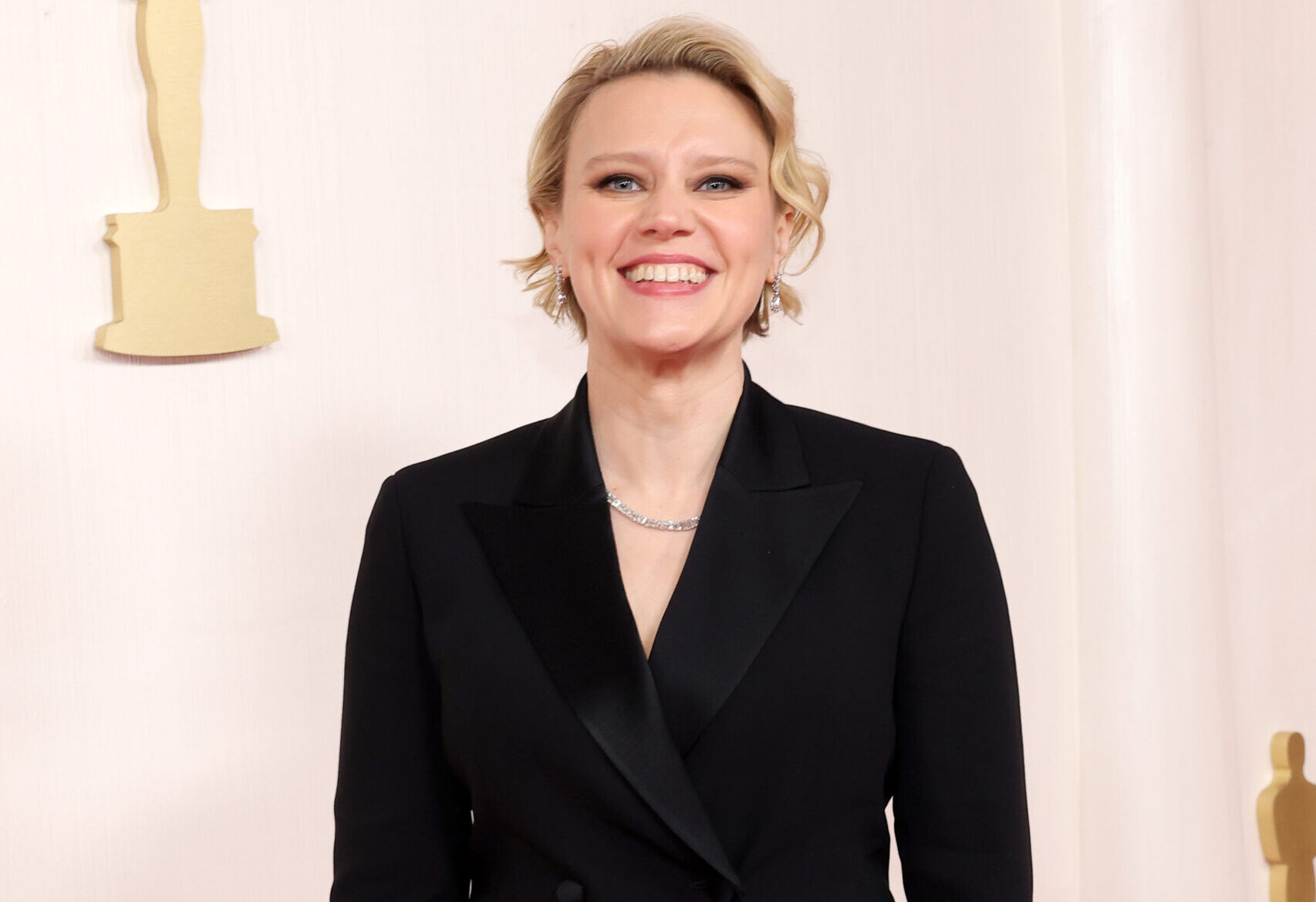 Kate McKinnon talks new kids' book, being 'dorky' in school, and 'SNL